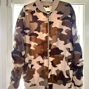 Elwood Camouflage Zip-Up Jacket